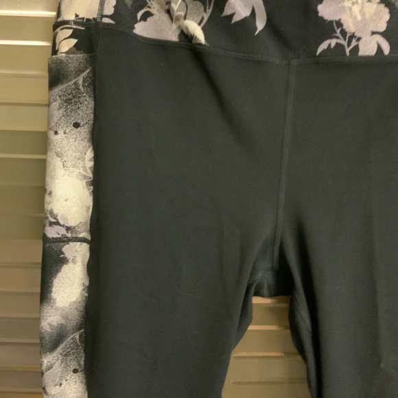 Skechers Los Angeles - Picture 2 of 4